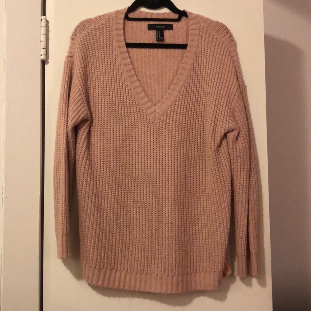 Forever 21. Oversized V-Neck Sweater. Pink. Medium